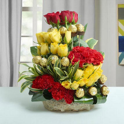 Adore your feelings with flowers and gift them to your loved ones!