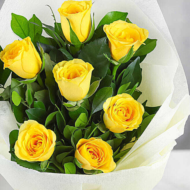 6 Yellow Roses Bunch