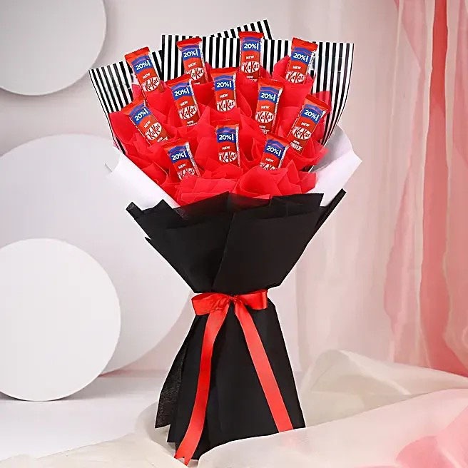 KitKat Black Red Luxe Bouquet KitKat Black Red Luxe Bouquet