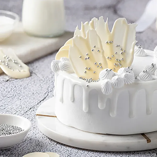 White Forest Cream Cake- 500 gm