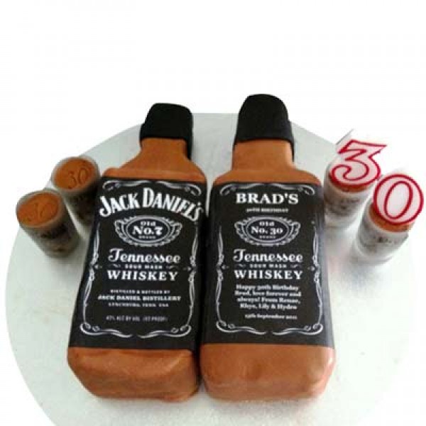 Delicious Jack Daniels Cake 2.5kg Delicious Jack Daniels Cake 2.5kg