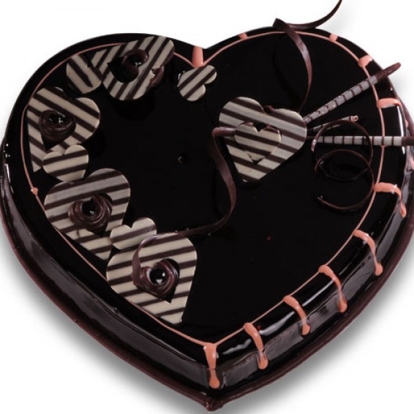Eggless Heart Shape Chocolate Truffle Cake Eggless Heart Shape Chocolate Truffle Cake
