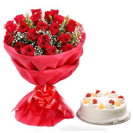 Pineapple Cake with Flowers Deluxe