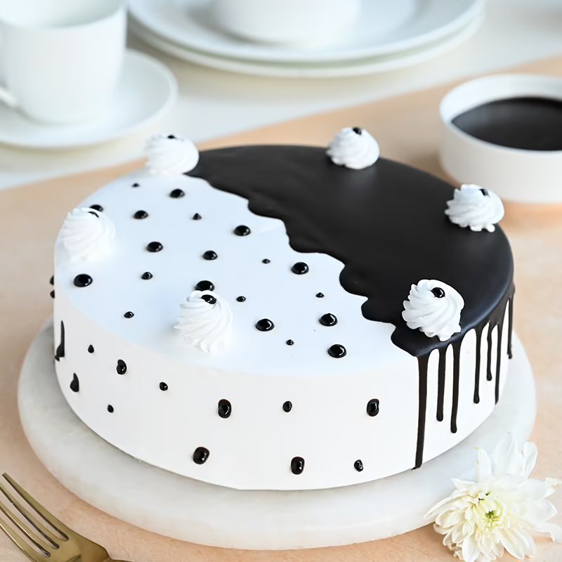 500 gm Dainty Black Forest Cake 500 gm Dainty Black Forest Cake