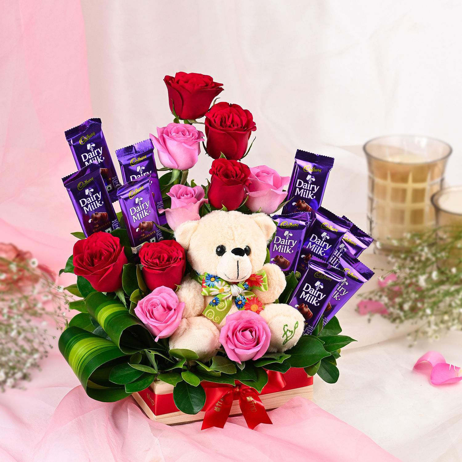 Sweet n Cuddly Love Hamper Sweet n Cuddly Love Hamper